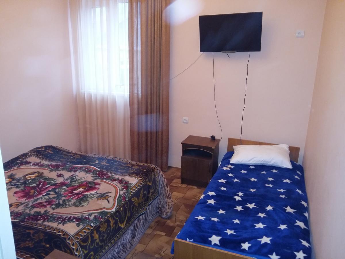 Guest House U Aleny Gagra Ngoại thất bức ảnh